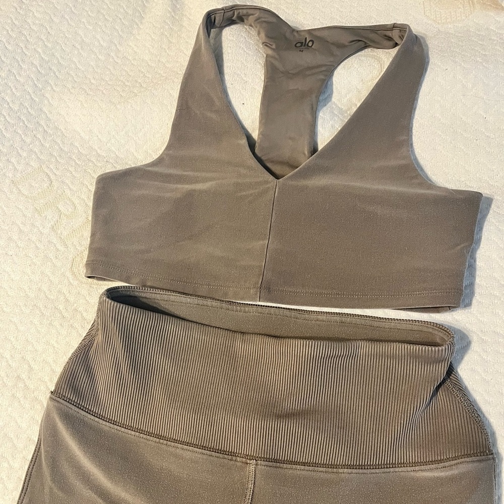ALO Yoga Taupe Leggings and Top Set